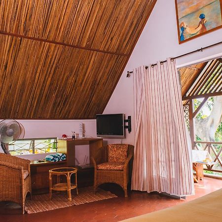 Coconuts Villa Grand Baie Bagian luar foto