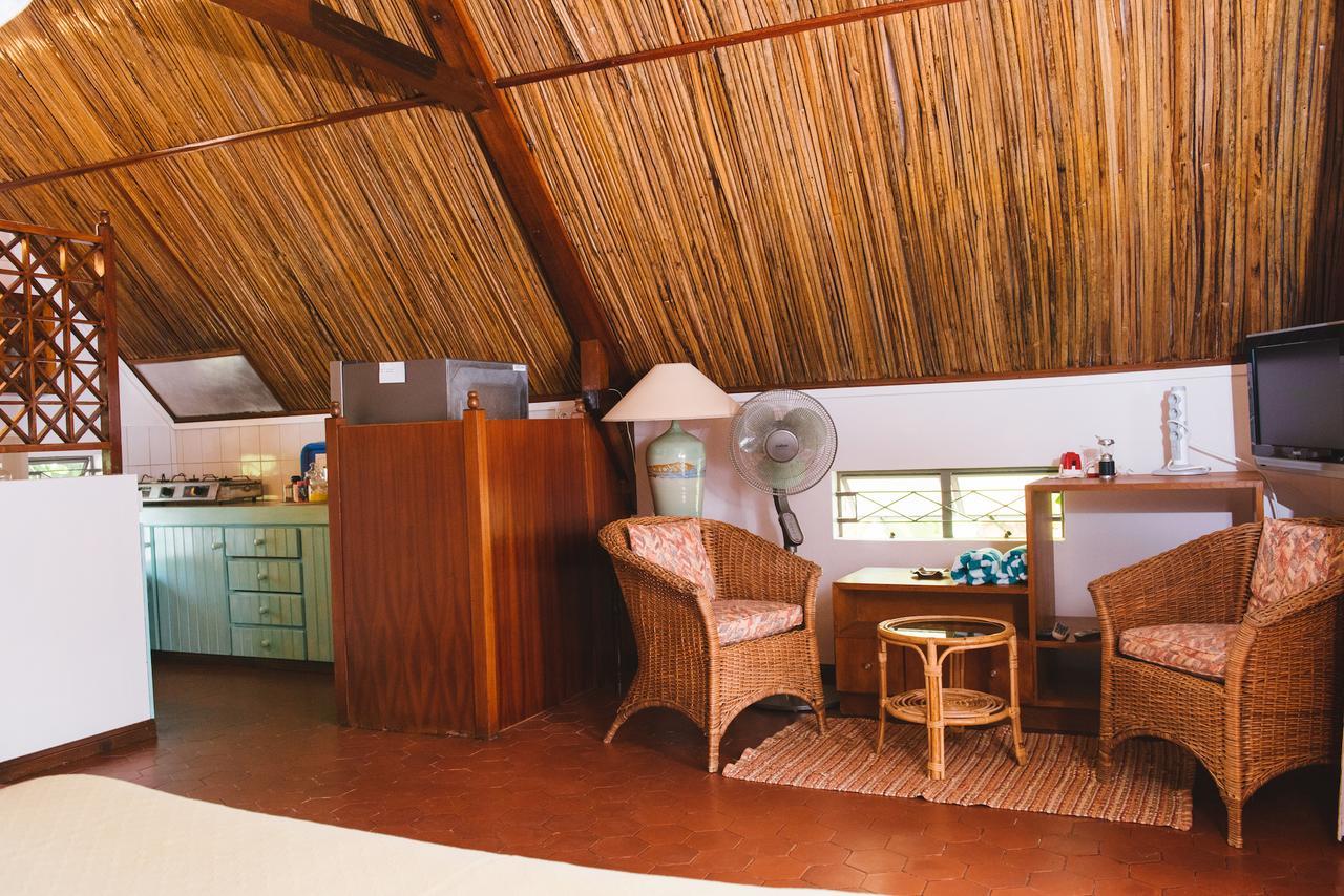Coconuts Villa Grand Baie Bagian luar foto