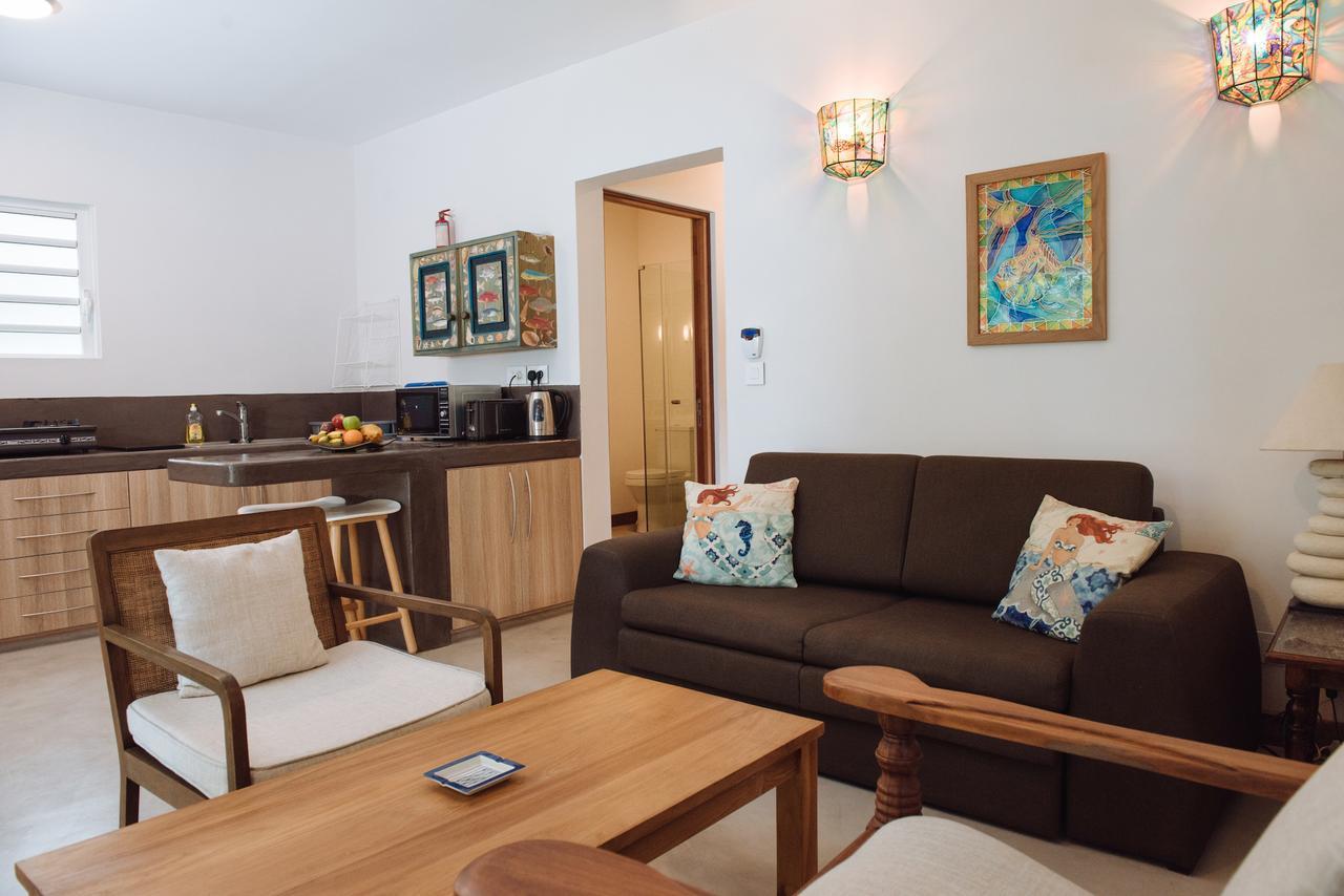 Coconuts Villa Grand Baie Bagian luar foto