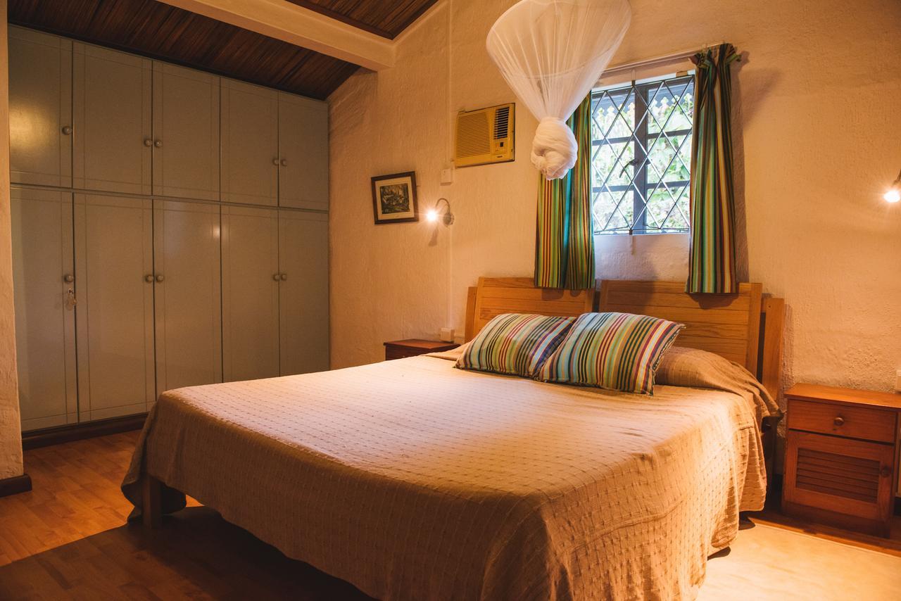 Coconuts Villa Grand Baie Bagian luar foto