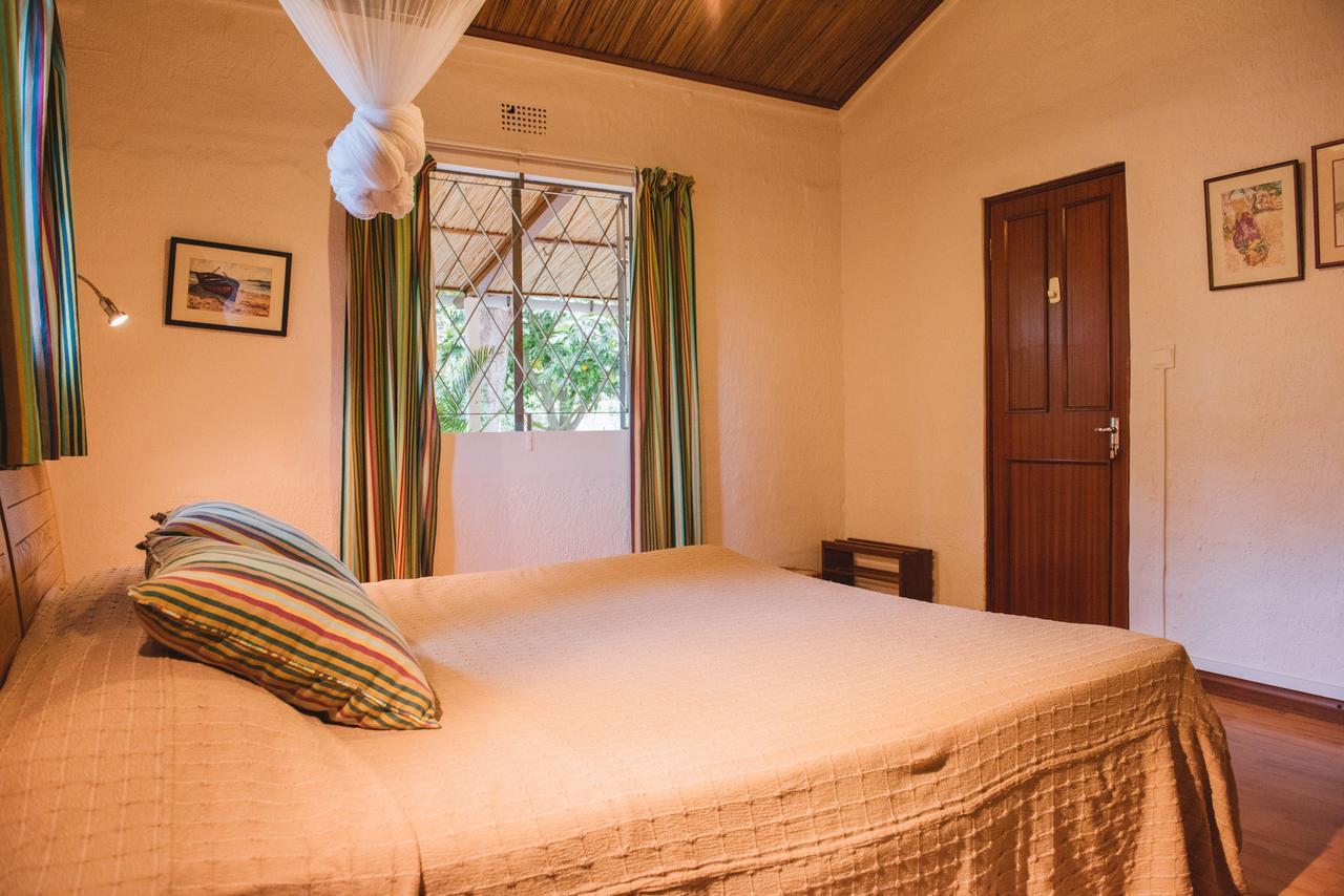 Coconuts Villa Grand Baie Bagian luar foto